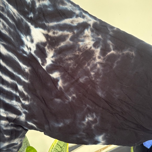 Young Fabulous & Broke Black and White Tie-Dye Cardigan - Picture 6 of 7